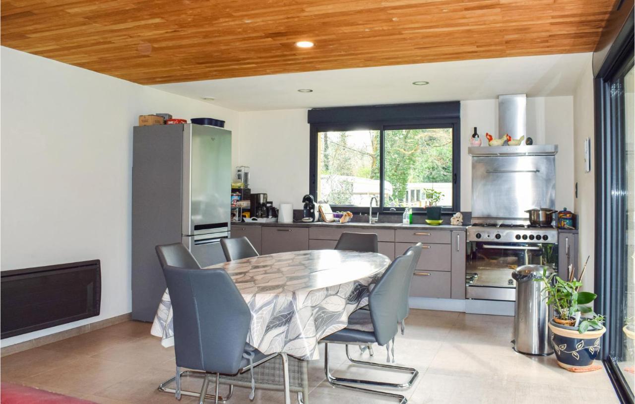 Beautiful Home In Pradines With Kitchen Esterno foto